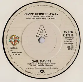 Gail Davies - Givin' Herself Away / It's Amazing What A Little Love Can Do