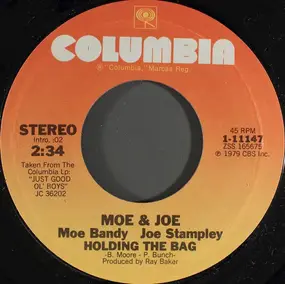 Moe Bandy - Holding The Bag