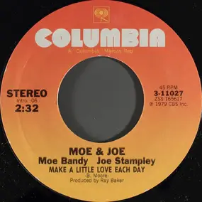 Moe Bandy - Just Good Ol' Boys feat. Holding The Bag